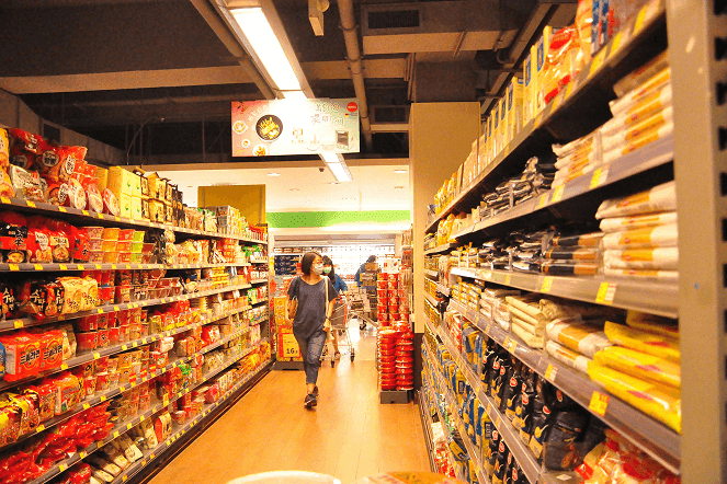 Crowdsourced Retail Images