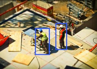 Bounding box of workers in a construction site